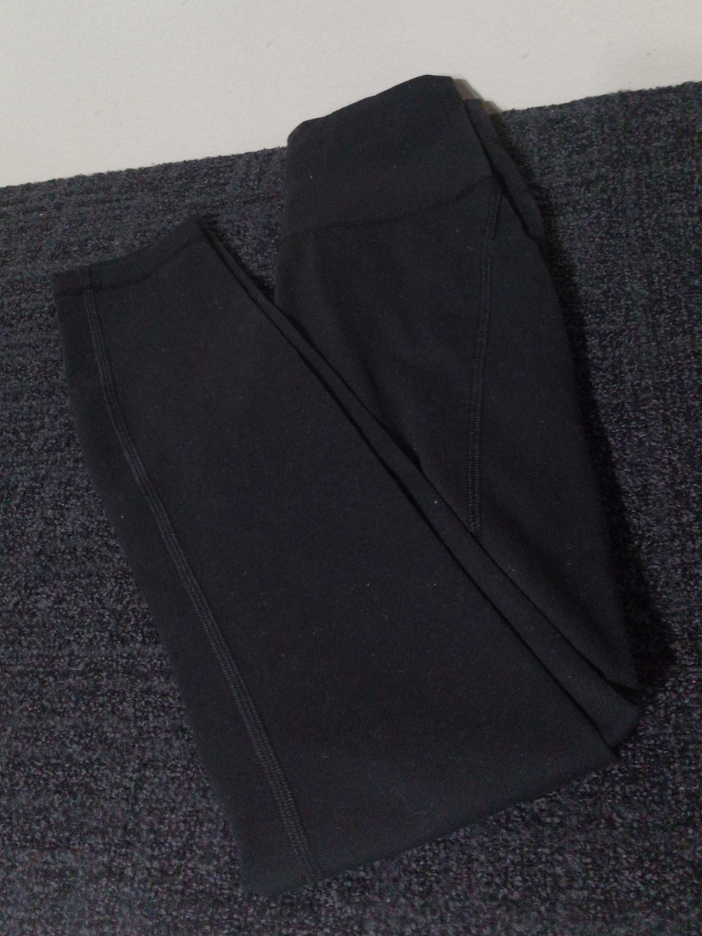 lululemon athletica Black High-Rise Leggings Glue On The Right Butt Cheek